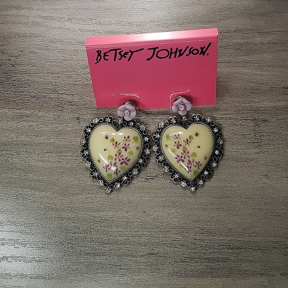 Betsey Johnson Earrings Hanging Floral Heart Purple